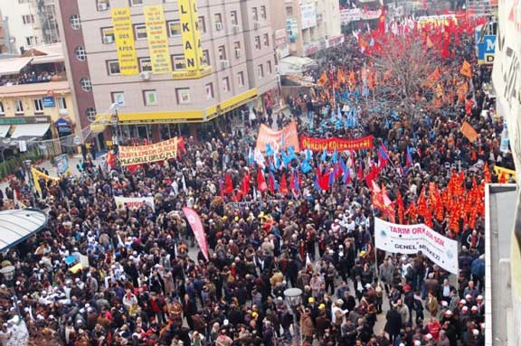 TEKEL İŞÇİLERİYLE BÜYÜK BULUŞMA
