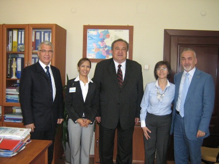 İZMİR VALİ YARDIMCISI İLE BİRLİKTE İDİK.