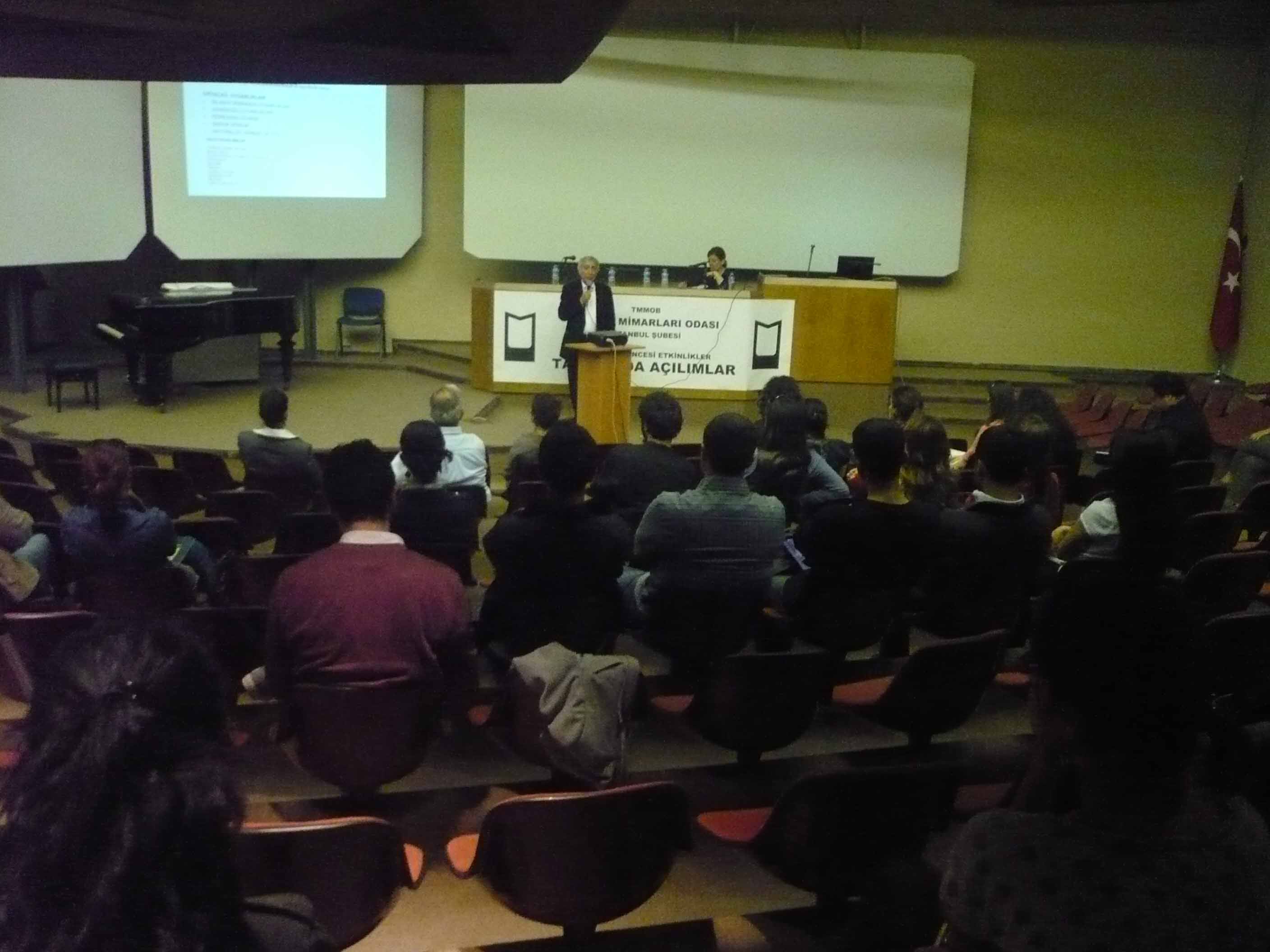 "TASARIMDA AÇILIMLAR", İTÜ'DE TARTIŞILDI