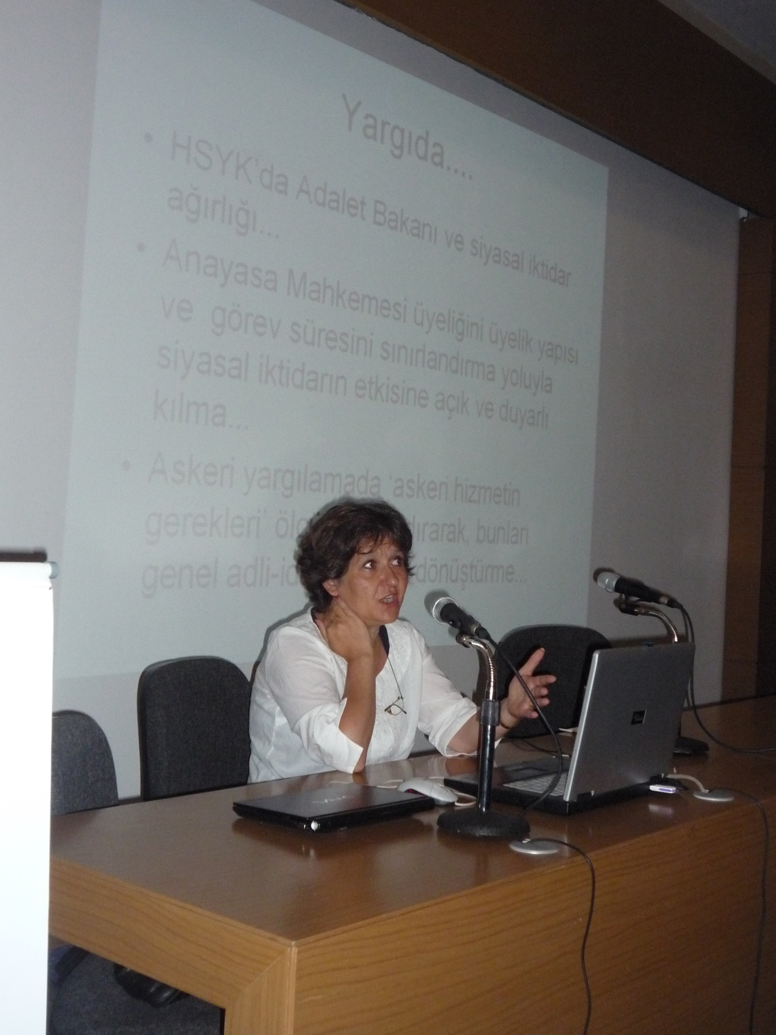 KAMU YÖNETİMİ BİLİM İNSANI BİRGÜL AYMAN GÜLER’LE ANAYASA DEĞİŞİKLİĞİ ÜZERİNE BİRLİKTE İDİK

