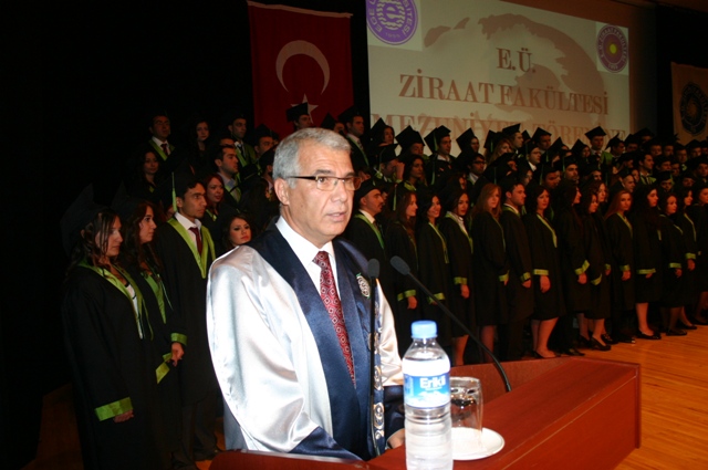 EGE ÜNİVERSİTESİ ZİRAAT FAKÜLTESİ MEZUNİYET TÖRENİ