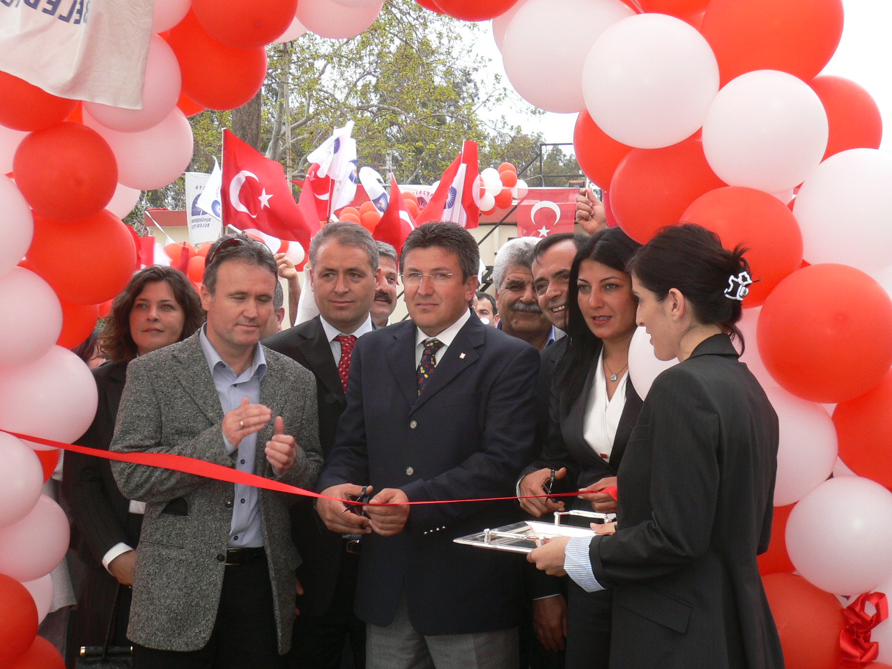 ANTALYA BÜYÜKŞEHİR BELEDİYESİ BİTKİSEL ÜRETİM TESİSLERİ AÇILDI