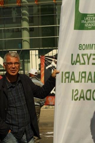 "HAKLARIMIZ, GELECEĞİMİZ, HALKIMIZ, ÜLKEMİZ"
İÇİN 8 EKİM`DE ONBİNLER ANKARA`DA ALANDA BULUŞTU.